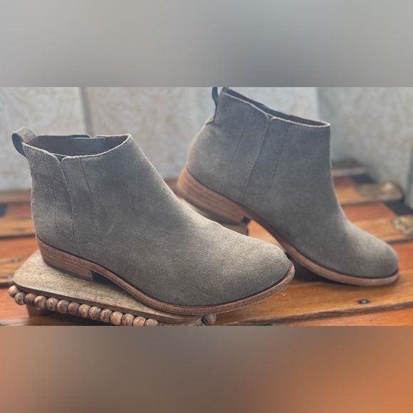 Kork-Ease “Mindo” Suede Chelsea Boots - Picture 9 of 9